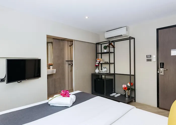 Lucky House Khaosan Hotel 2*