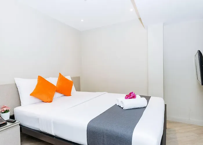 Lucky House Khaosan Hotel