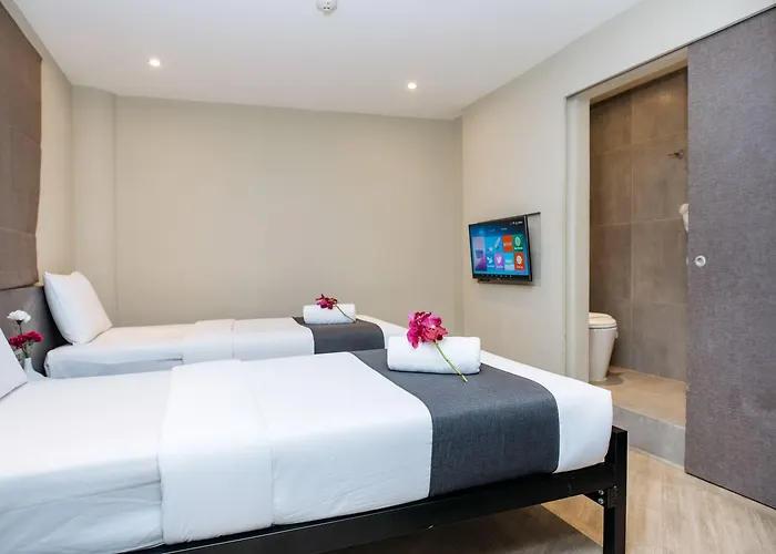 Lucky House Khaosan Hotel 2*