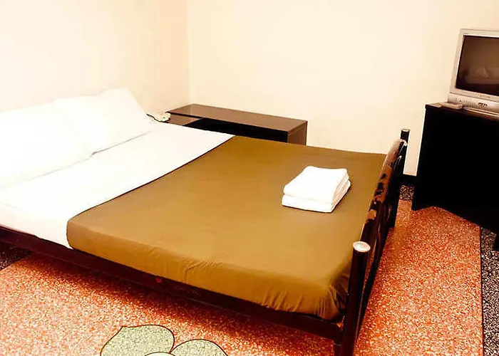 Lucky House Khaosan 2* Бангкок